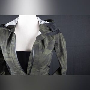 lululemon camo rain jacket